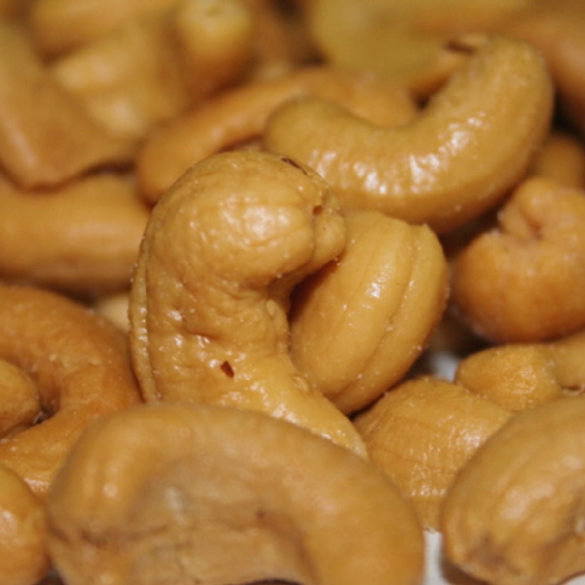Roasted & Salted Cashews 12 oz - The Native Texan