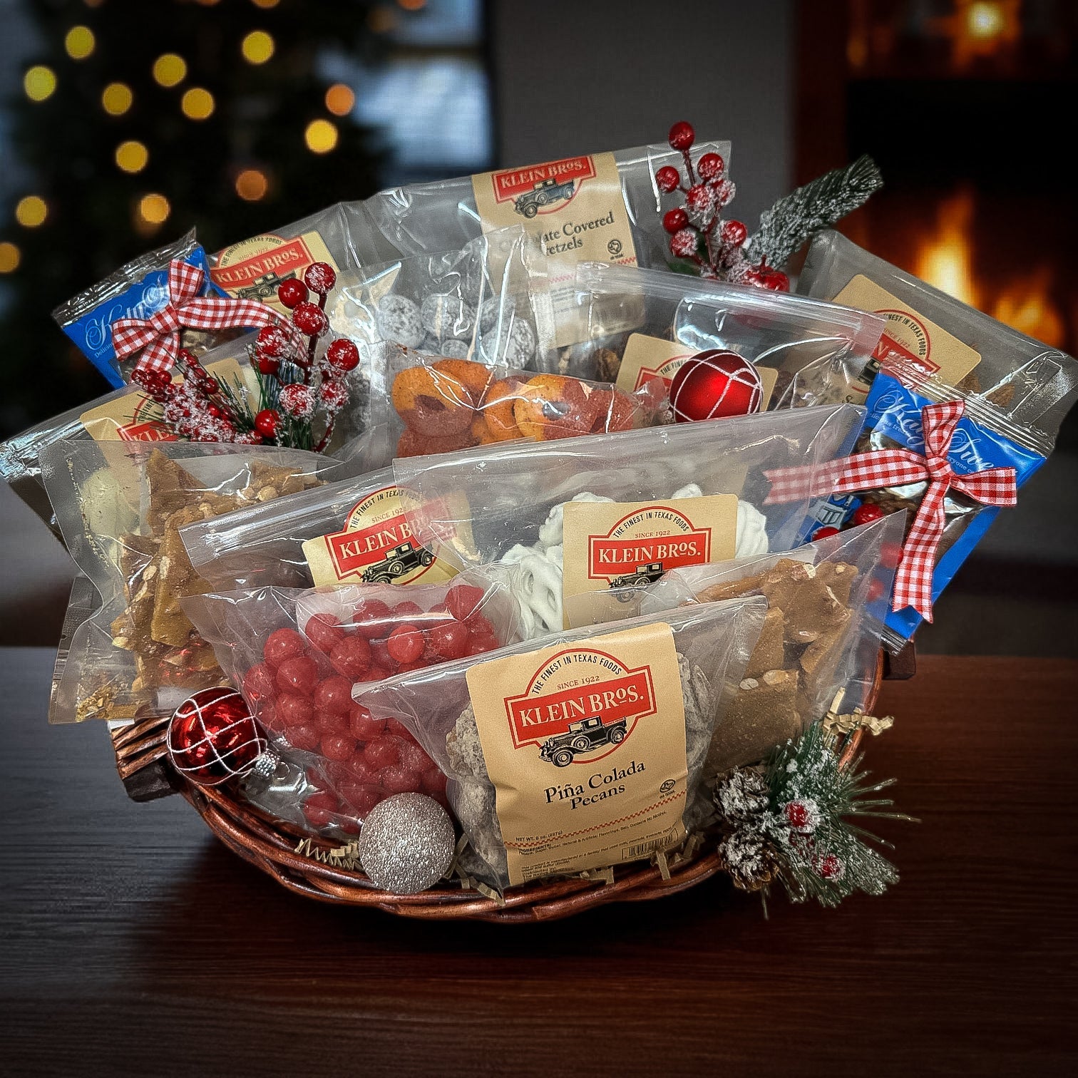 Sweet Treats Basket Deluxe - The Native Texan