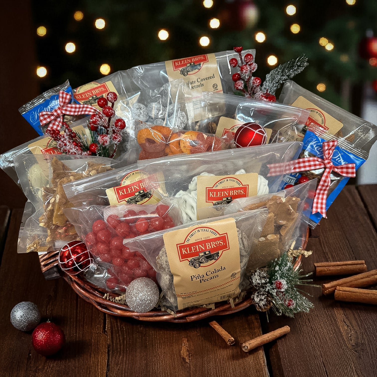 Sweet Treats Basket Deluxe - The Native Texan